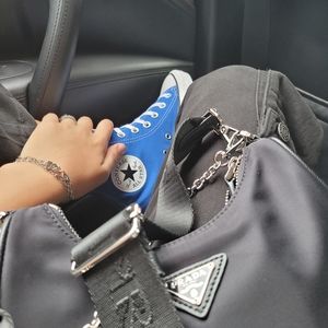 Meet your Posher, Pretty